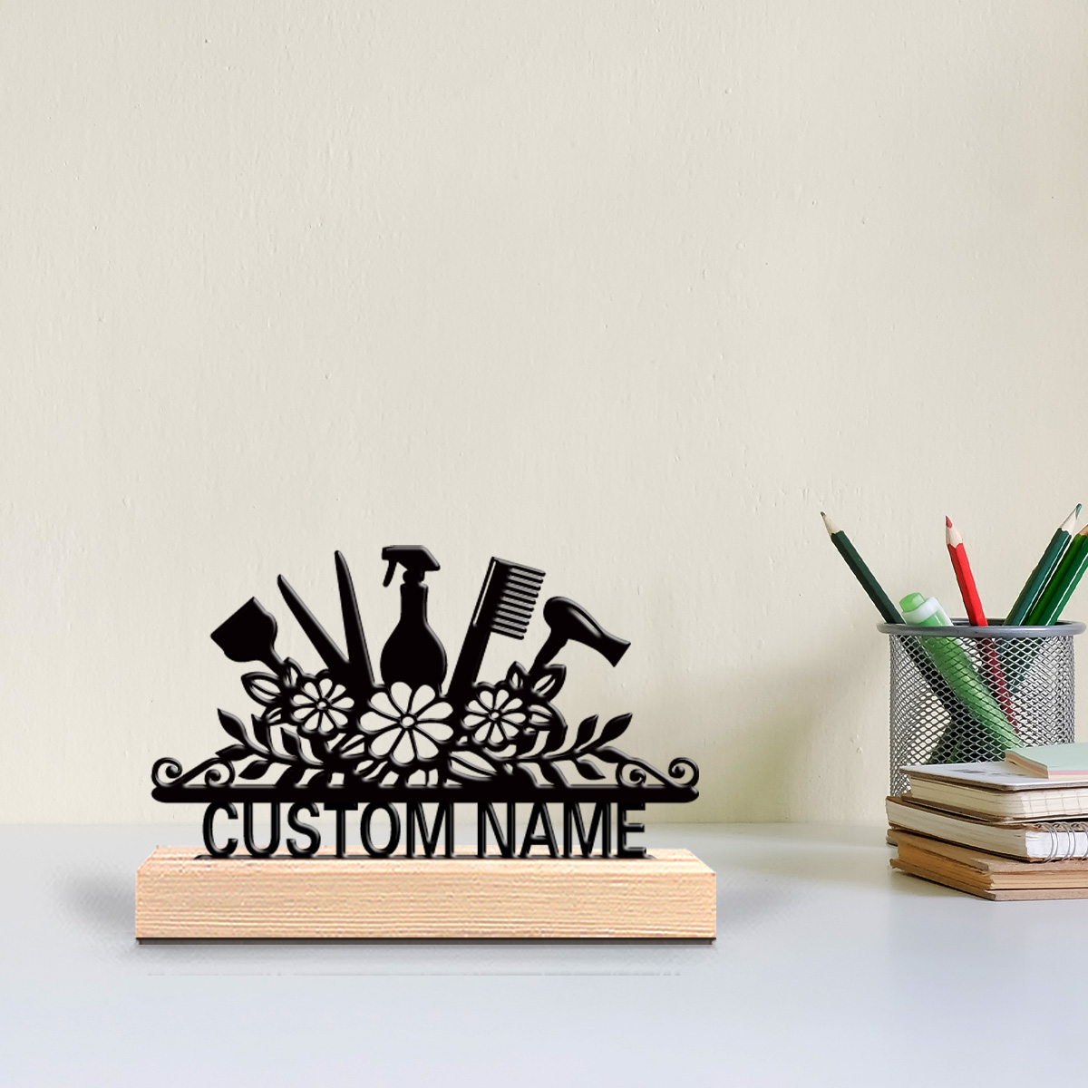 Art Craft Names - รูปปั้นโลหะรูปช่างตัดผม 1 ชิ้น พร้อมฐานไม้ งานศิลปะตกแต่งบ้าน สามารถสลักชื่อได้